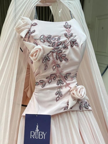 فستان ارينا