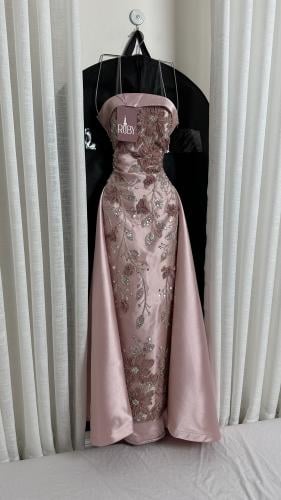 فستان سهره وردي فاتح