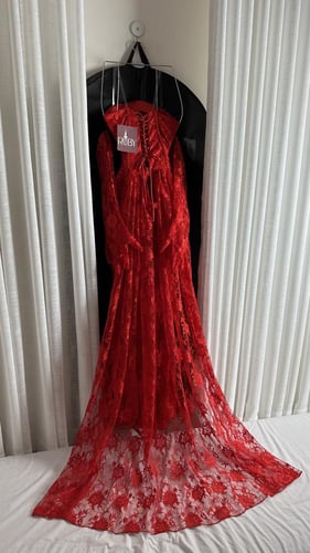 فستان سهره احمر