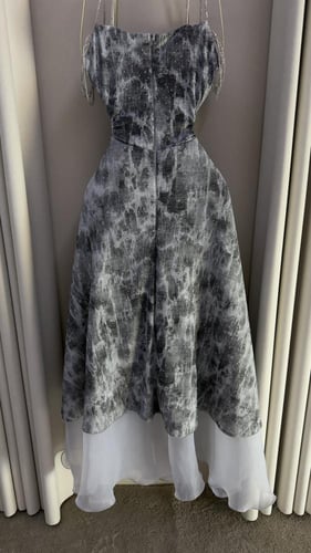 فستان الماسة الفضي