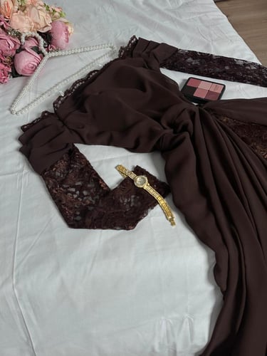 فستان ناعم بني الغامق،