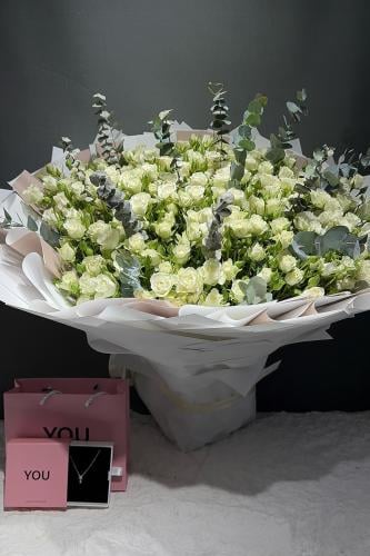 سلسال مع بوكيه بيبي روز ٥٠ غصن