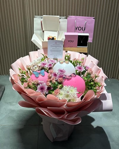 بوكيه الهبه هدايا تخرج سلسال مع كيك