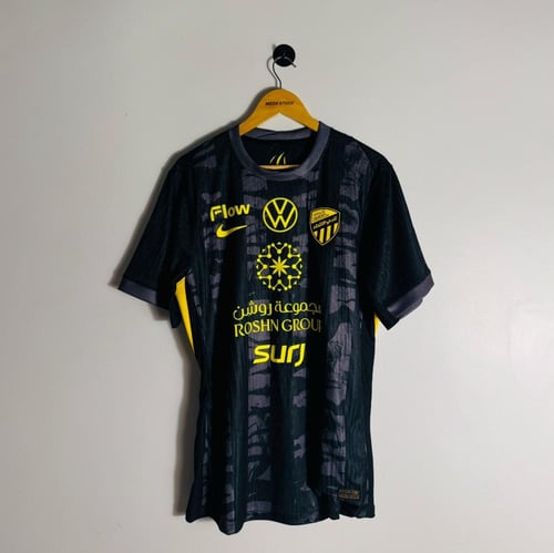 " تيشيـرت الاتحاد الثالث B9 “