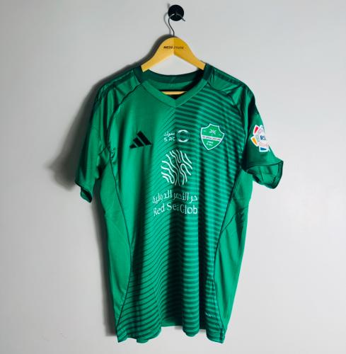 “ تيـشيـرت الأهلـي الأخضـر "