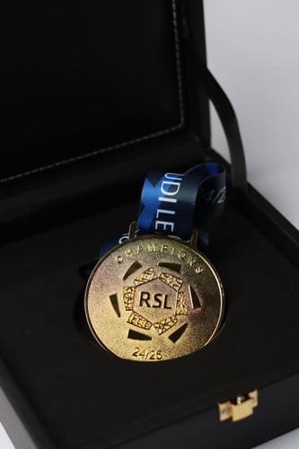 ميـداليـّة الحـارقـة عشـر