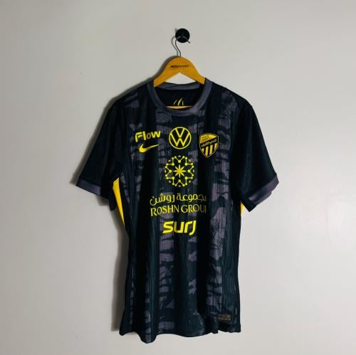 " تيشـيرت الإتحاد الثـالث "