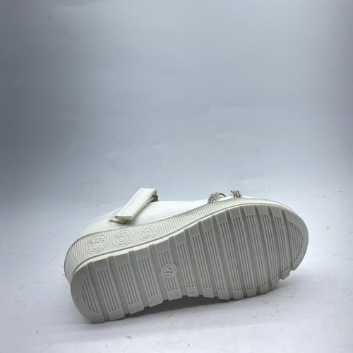 صندل فلورا بيلا باللصق وثلاث الوان (مقاسات 26 الى...