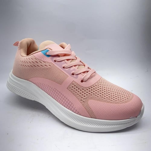 جزمة رياضية برباط – خفيفة وأنيقة وعملية بأربعة ألو...