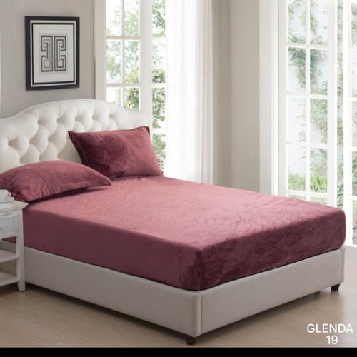 شرشف سرير مخمل ساده مزدوج (3 قطع)