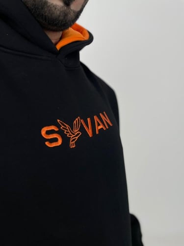 هودي باللون الأسود والبرتقالي ( دبل كاب )