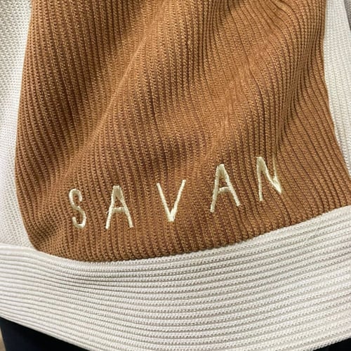 هودي بدرجات البني والبيج (خامات مختلفة)