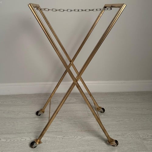 قاعدة تقديم الشبكة الفاخرة بقياس متوسط– خيارات متع...