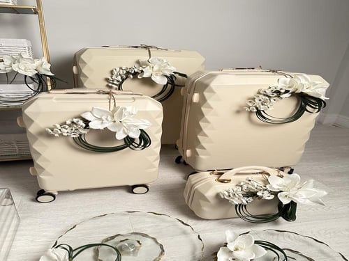 باقة رستكة (35 قطعة) +(12تنسيق) (30 تنسيق مكياج وع...