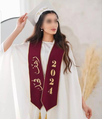 عبايات تخرج 2025