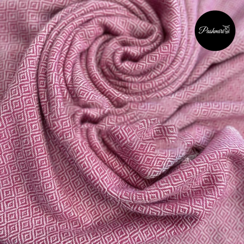 شال كشميري أصلي مربعات صغيرة بيضاء على أرضية فوشي...