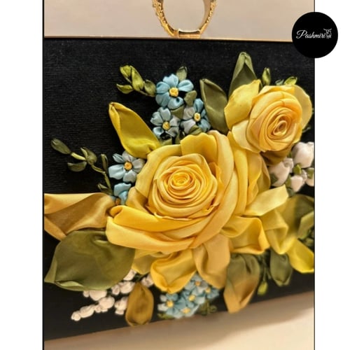 حقيبة راقية- تطريز يدوي إيراني- قماش مخمل ناعم- لو...