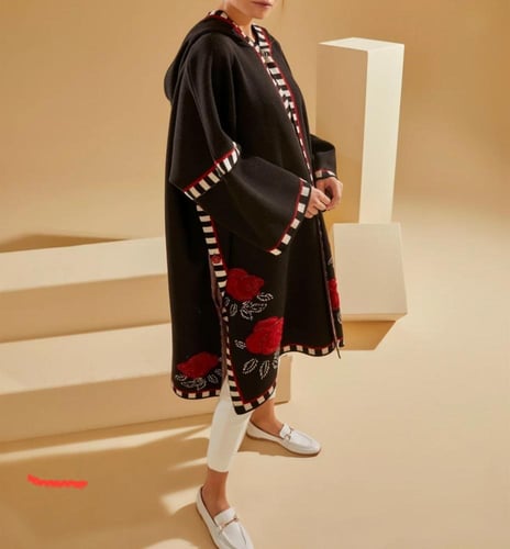 معطف نسائي تريكو جاكارد مزخرف من خيوط الأكريليك عا...