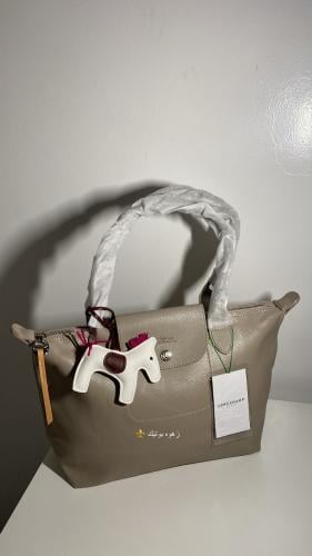 Longchamp leather creamy M