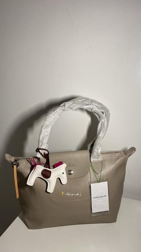 Longchamp leather creamy M