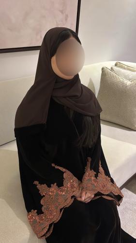 Brown velvet abaya with wide sleeve