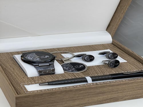 طقم رجالي بالاسم " اسود كامل "