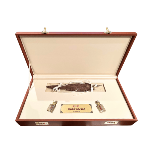 بوكس إهداء فاخر قطعة نادرة من عود هندي آسام طبيعي...