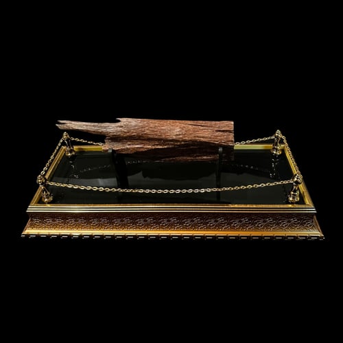 بوكس إهداء فاخر أكريلك قاعدة خشبية مذهبة ( حجم وسط...