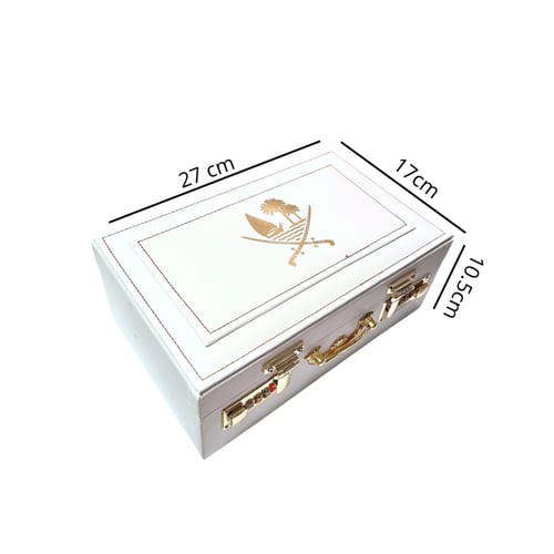 صندوق إهداء علبة جلد فاخر بأقفال أبيض بشعار قطر نص...