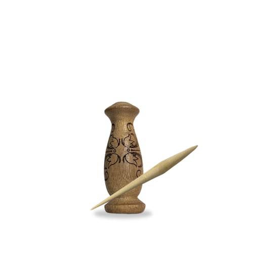 مكحلة خشبية منقوش رمادي - مقاس صغير - موديل 4001