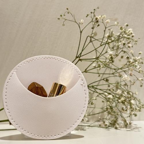 توزيعات مناسبات 205/1 - حقية جلد مع كسرة عود + نان...