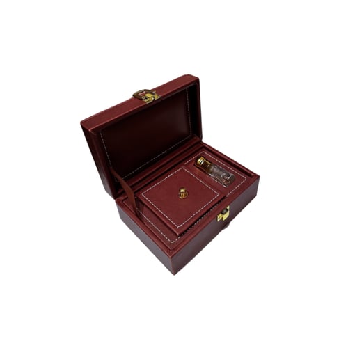 كما هي - شنطة إهداء فارغة ثمن كيلو سادة بشعار قطر...