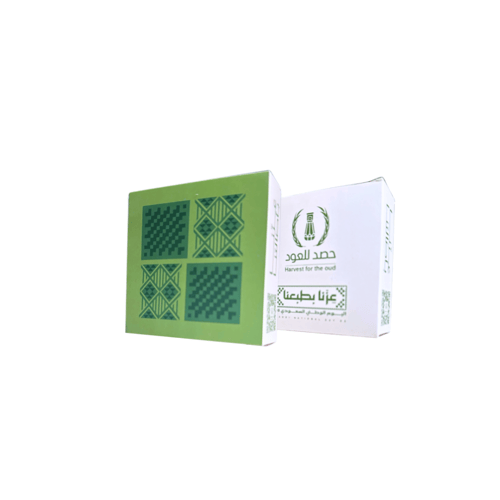 عزنا بطبعنا بوكس يحتوي شنطة جلد + نانو زيت عطري +...