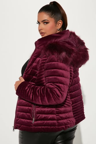 جاكيت مخمل عنابي من فاشن نوفا