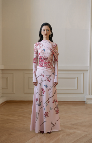 فستان بقصه حوريه البحر باللون الوردي من لالي ديزاي...