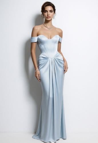 فستان ماكسي من الكريب الفاخر مع ثنيات من ديكاي