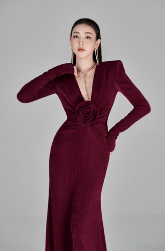 فستان ايرينا البرغندي من لالي ديزاين