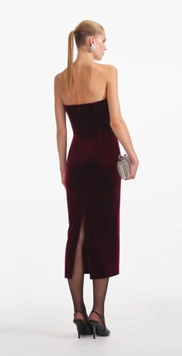 فستان مخمل برغندي من سيلف بورتريه