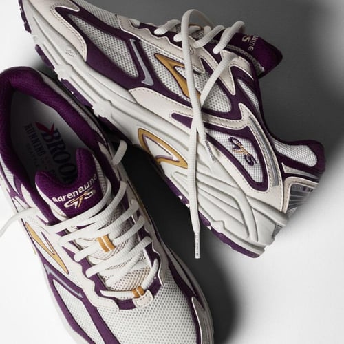 أحذية أدرينالين GTS 4 من بروكس