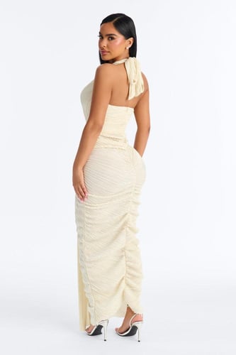 فستان ماكسي مطوي باللون العاجي