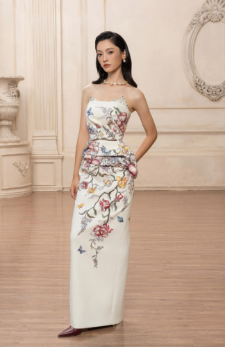 فستان كورسيه كوتور مزين بالكريستال من لالي ديزاين