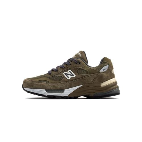 حذاء نيو بالانس 992 من اكسترا بيوتر