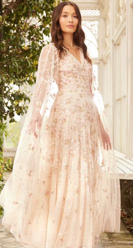 فستان ماكسي من الترتر باللون البيج من نيدل اند ثري...