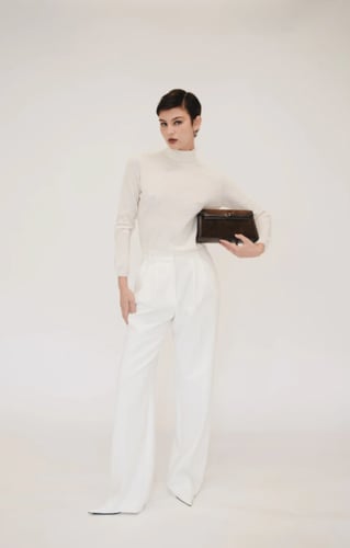 حقيبة كتف من جلد الغزال بلون الاسبريسو من فيرافيد...