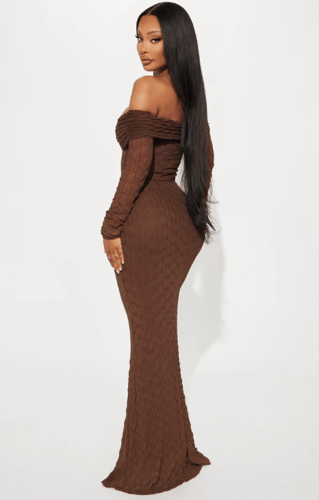 فستان كيم ماكسي بدون أكتاف من فاشن نوفا