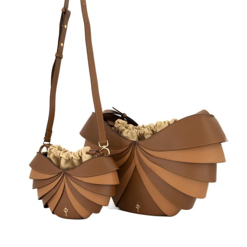 حقيبة كتف من الجلد بلونين من أوتريرا