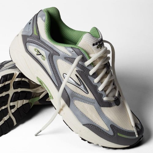 أحذية أدرينالين GTS 4 من بروكس