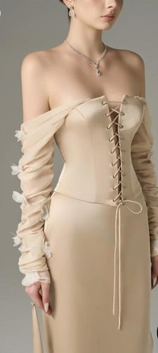 طقم مشد شيفون ماكسي مع تنورة قصيرة أنيقة باللون ال...