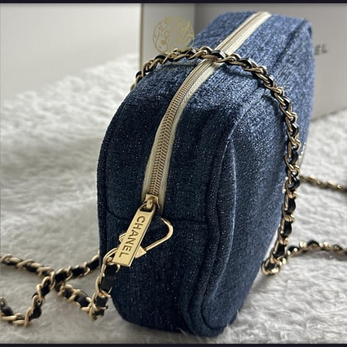 شنطة شانيل ( كحلي ) شامل البوكس T