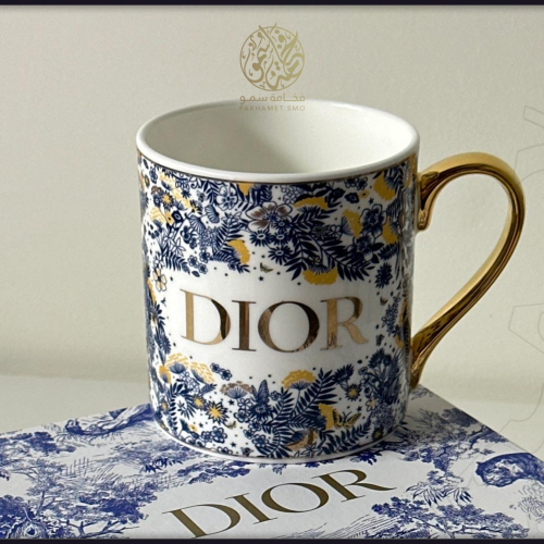 عرض خاص كوب Dior شامل البوكس T